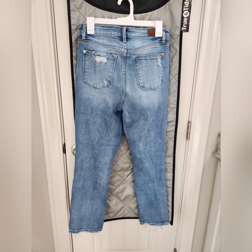 Judy Blue Distressed Straight Jeans